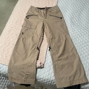 Men’s medium Patagonia ski/snowboard pants